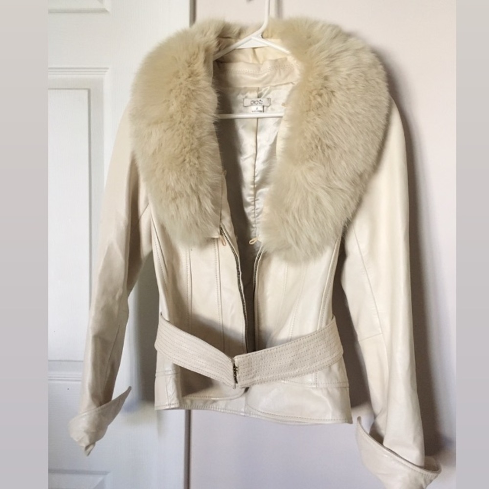 Cache White Leather Jacket W/Fur